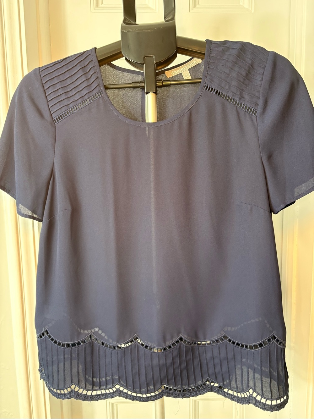 Daniel Rainn Navy Short-Sleeve Scalloped Hem Blouse - Picture 2 of 7